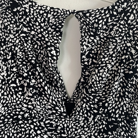 Free People flowy deep v-neck midi dress with keyhole and button detail - Picture 7 of 12